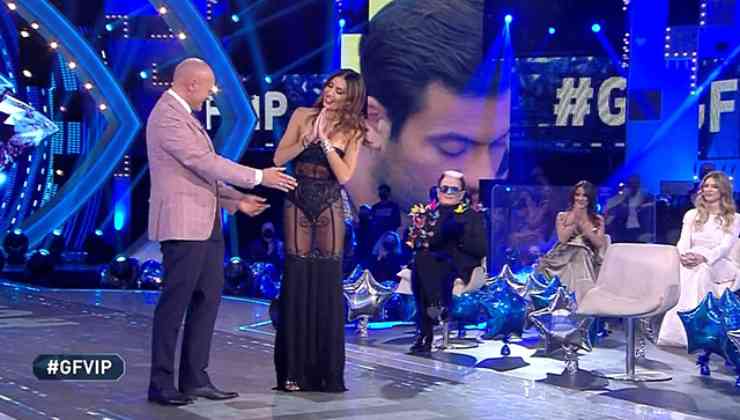 abito-trasparente-gregoraci-political24
