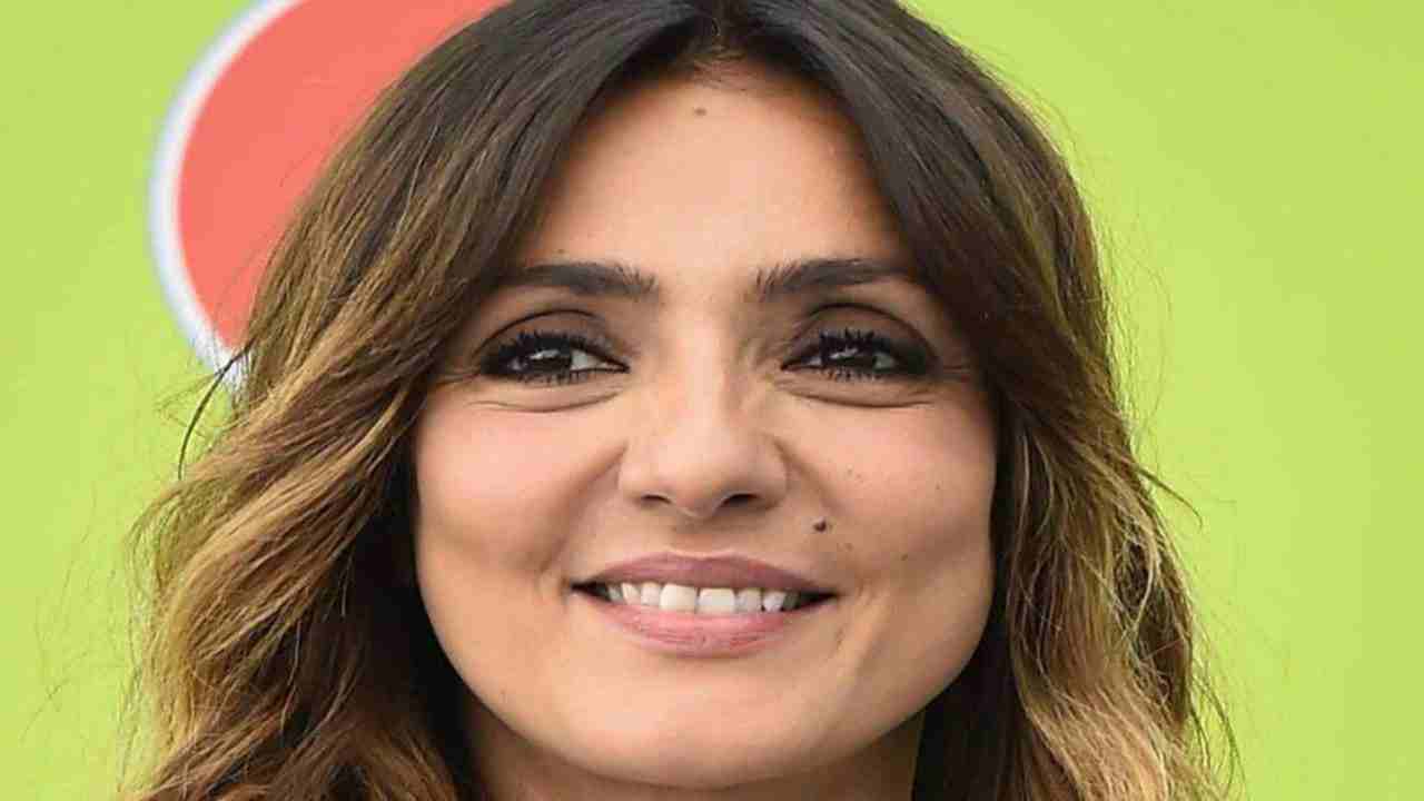 ambra-angiolini-figlia-political24