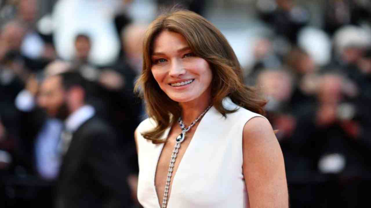 Carla Bruni figlia Political24