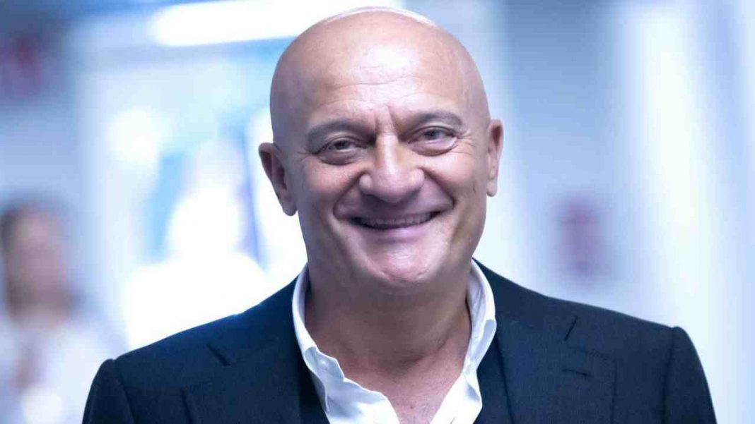 Avete mai visto Claudio Bisio con i capelli? Spunta la rara foto