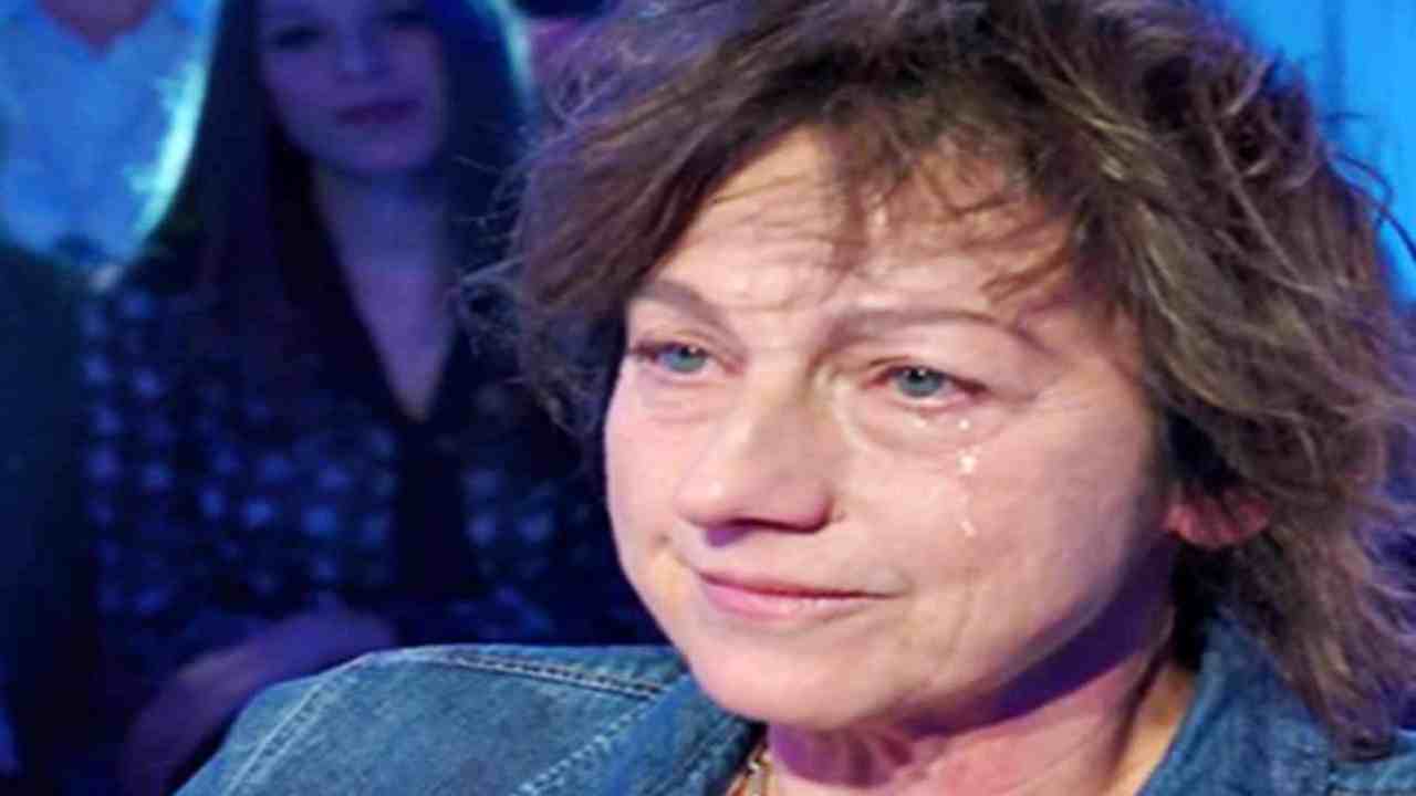 Gianna Nannini mano Political24