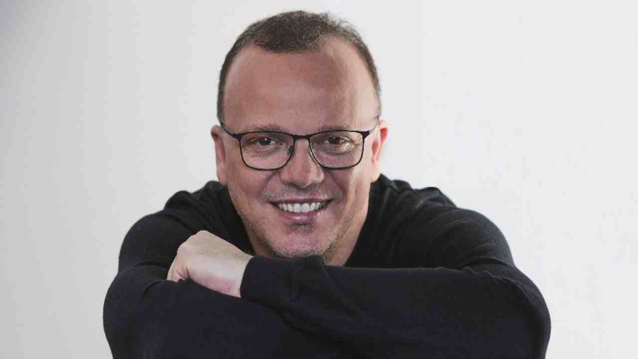 Gigi D'Alessio lavoro Political24