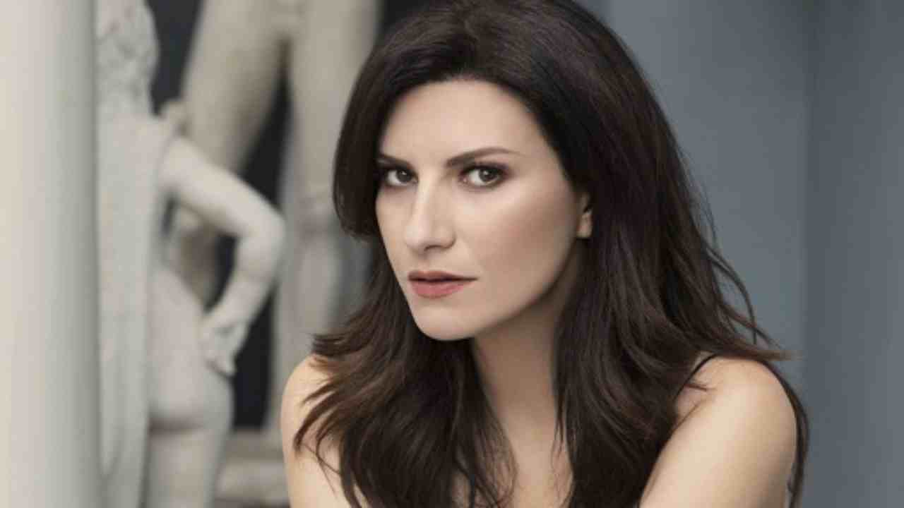 Laura Pausini vizio Political24