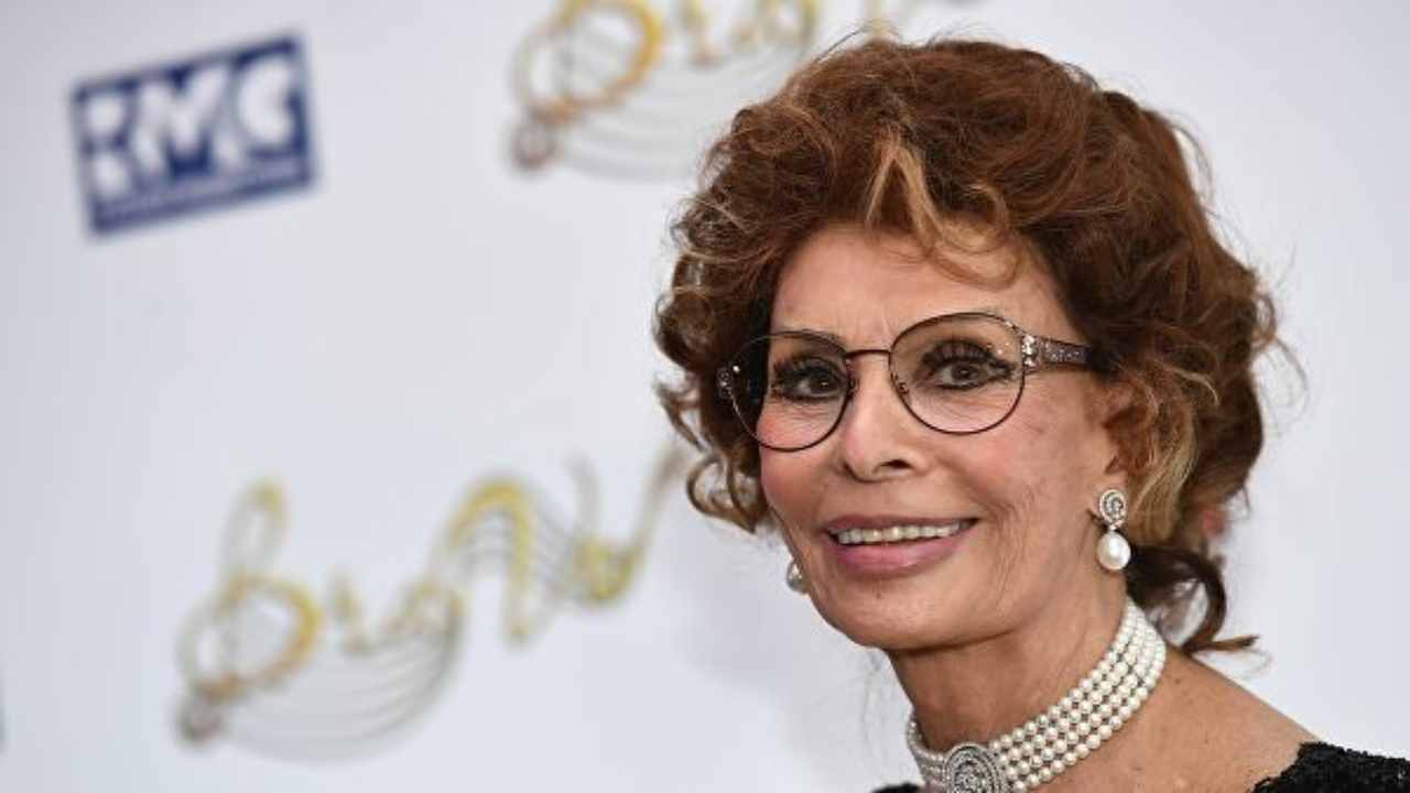 sophia-loren-segreto-political24