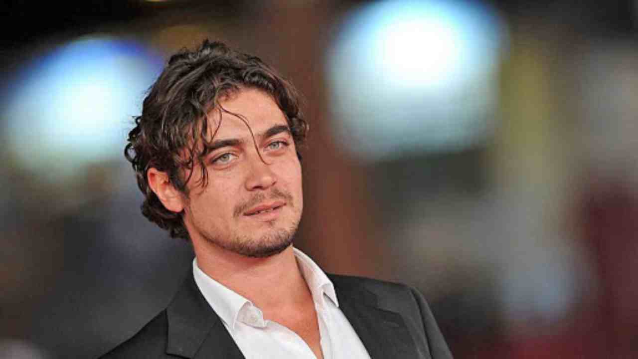 Riccardo Scamarcio confessione Political24