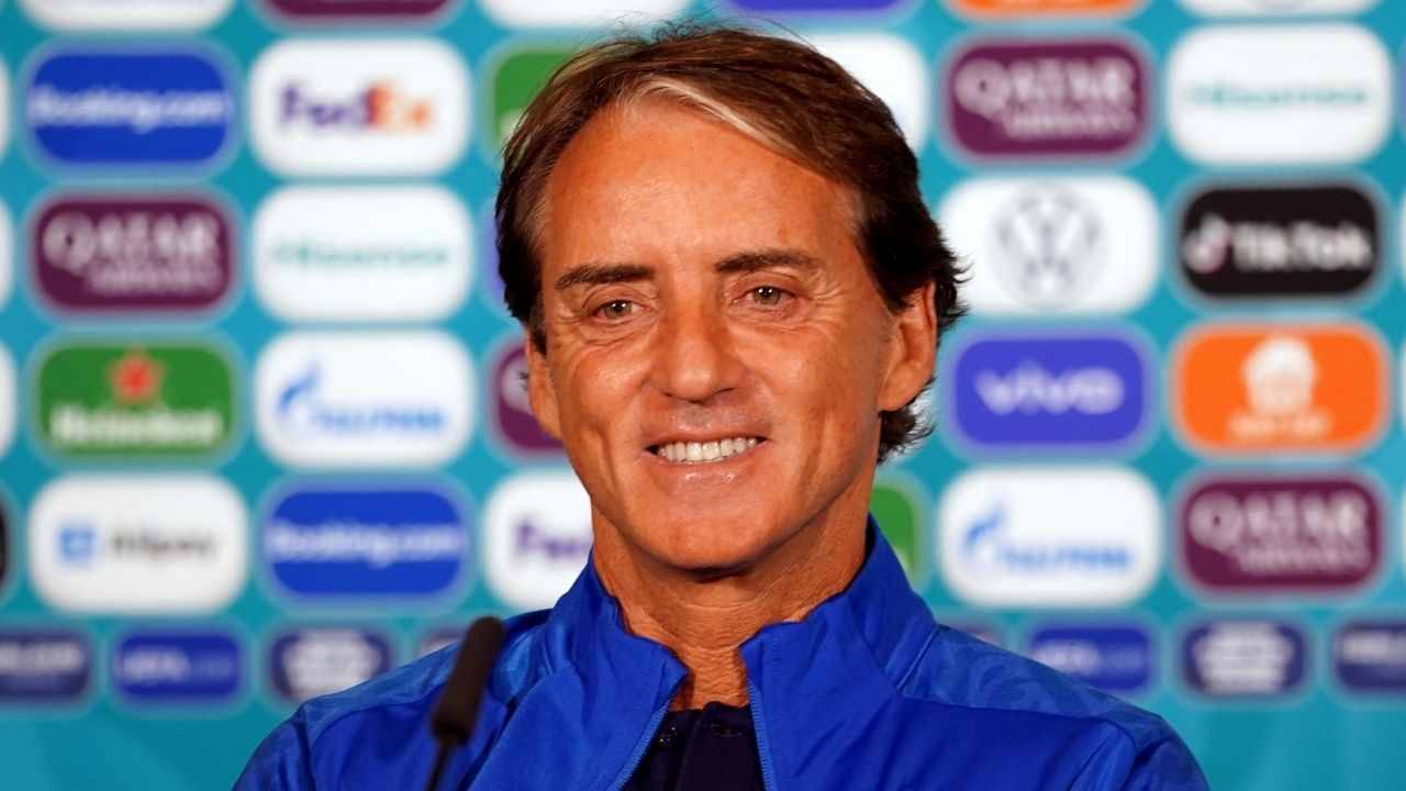 Roberto Mancini che macchina guida Political24