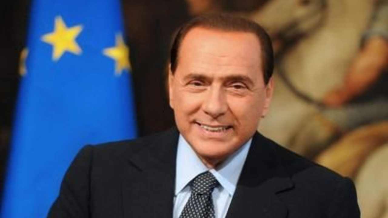 Silvio Berlusconi titolo di studio Political24