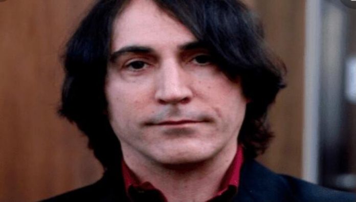Perche Manuel Ha Una Cicatrice Sul Collo