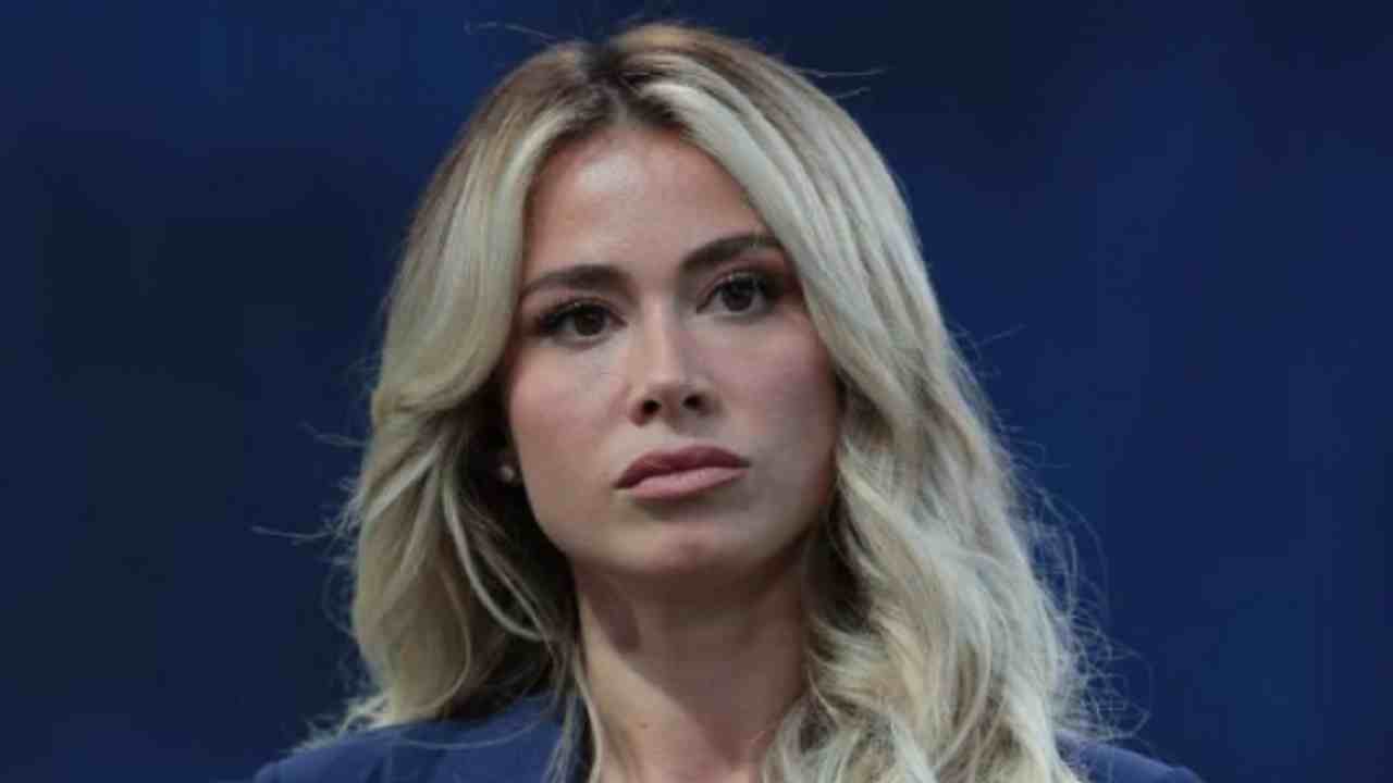 Diletta Leotta gesto che ammutolisce Political24