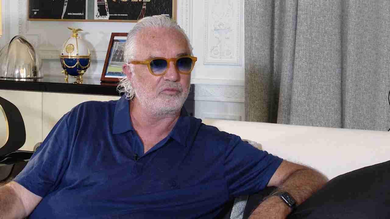 Flavio Briatore che lavora faceva Political24