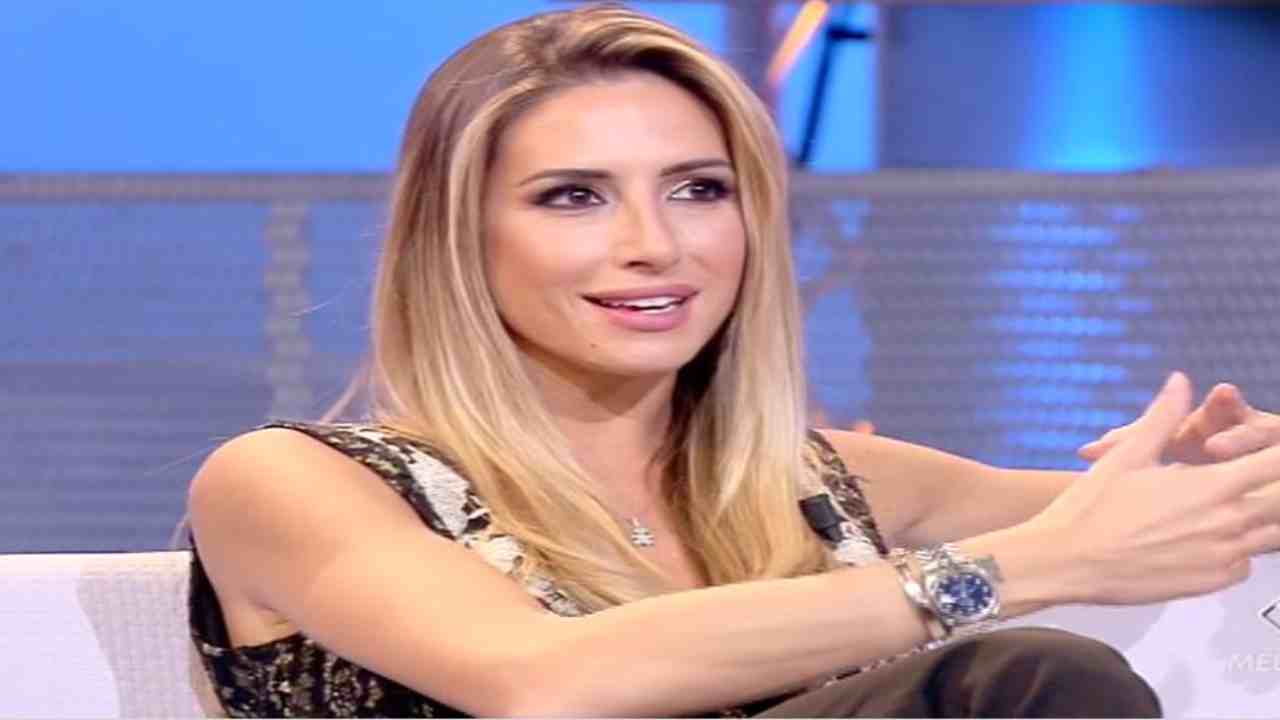 Giorgia Rossi flirt con pjanic Political24