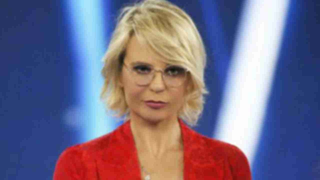 Maria De Filippi Amici Political24