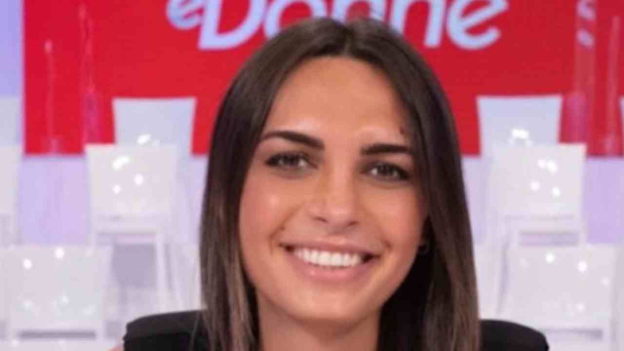 Andrea Nicole Uomini e Donne Political24