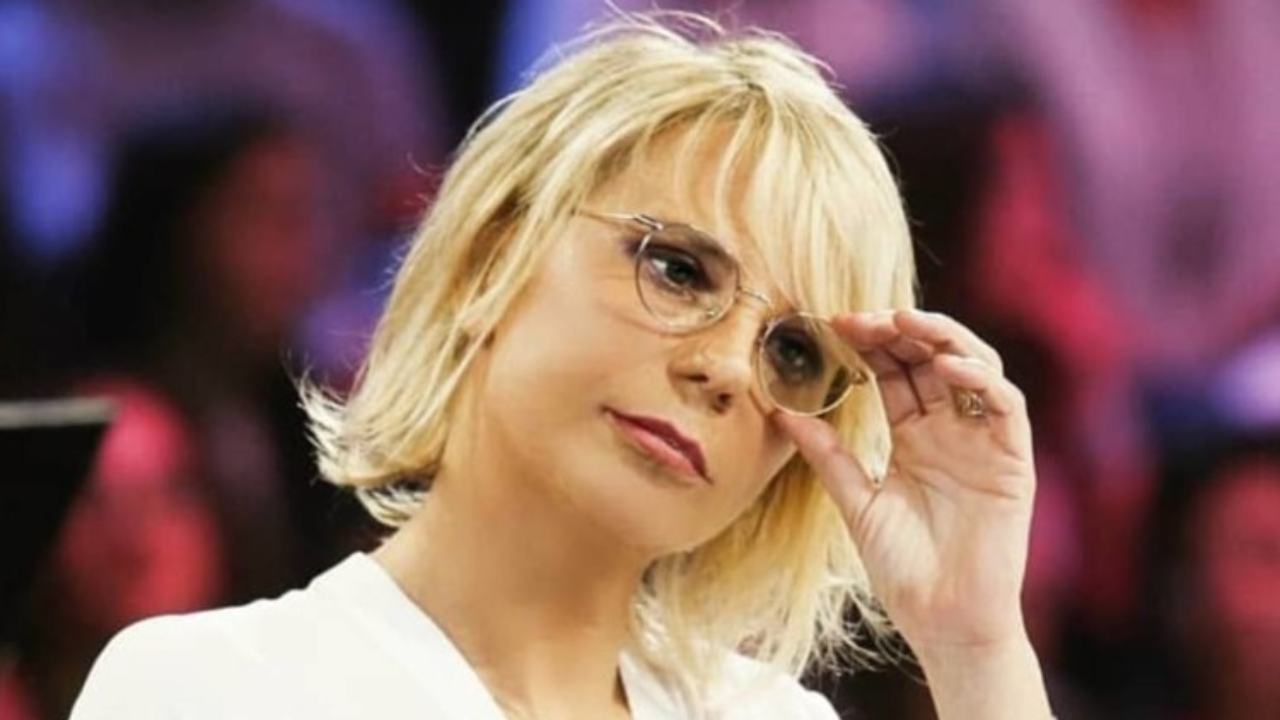 Maria De Filippi vestiti Political24