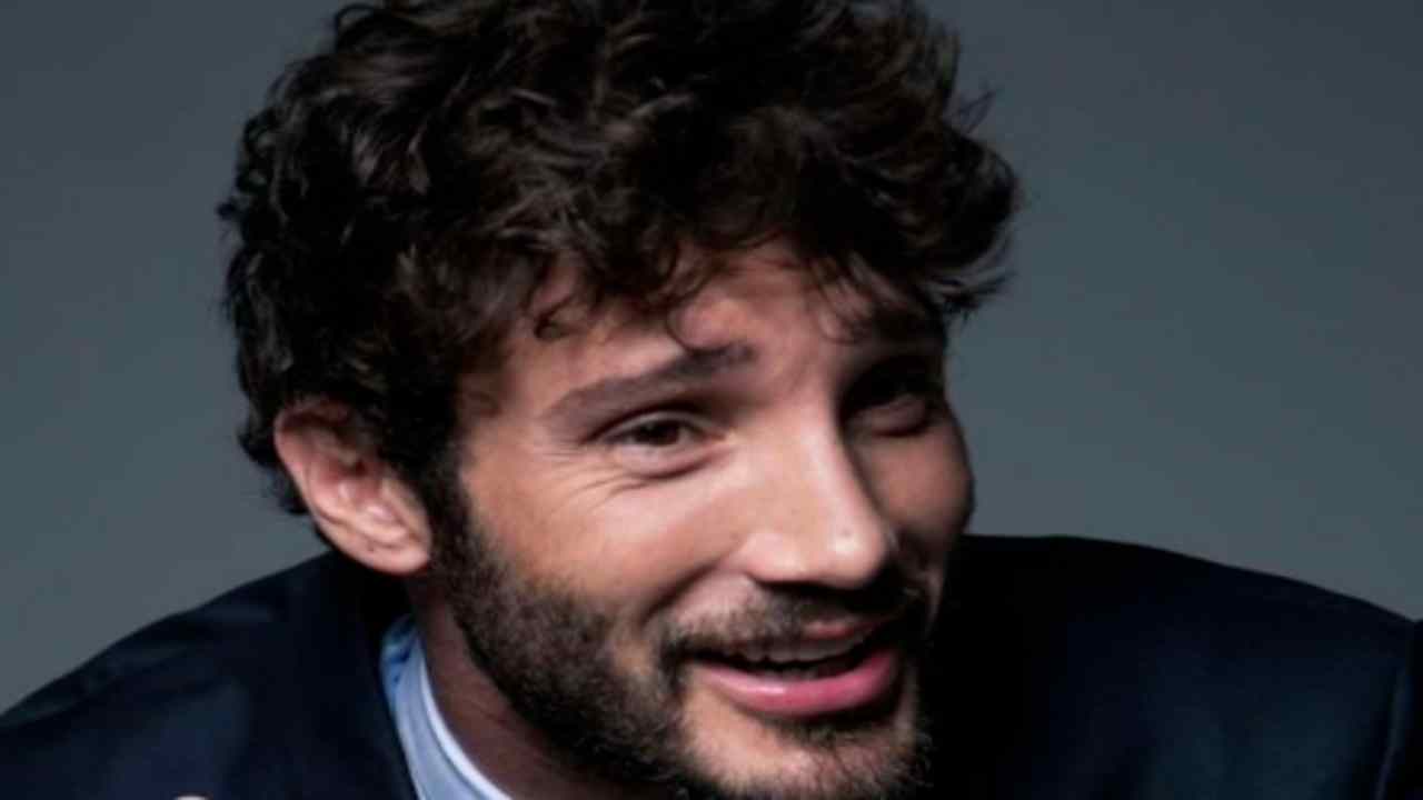 stefano de martino innamorato-political24