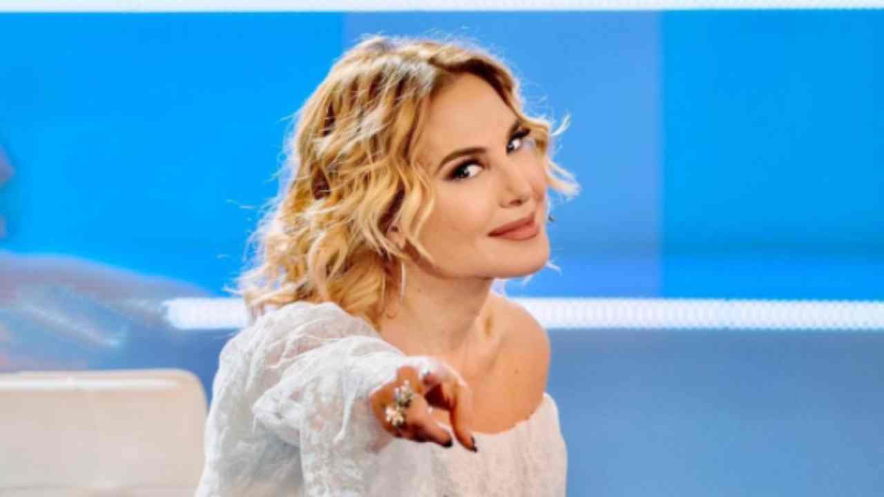 Barbara D'Urso GfVip Political24