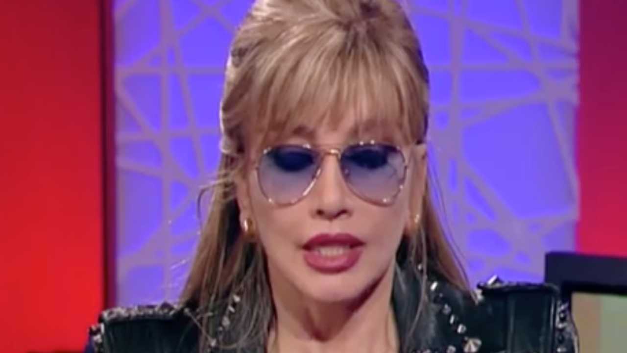 Milly Carlucci triste Political24