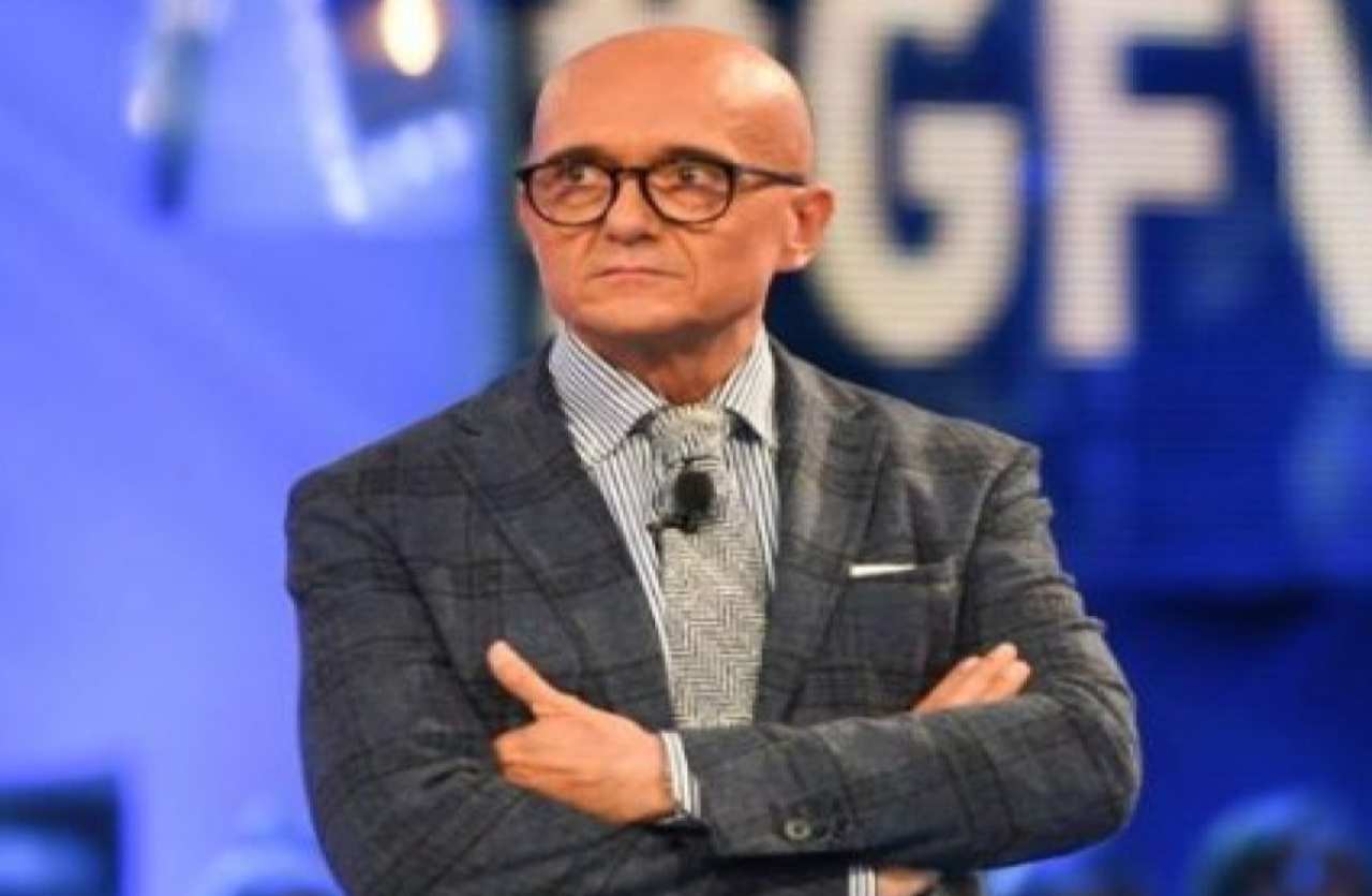 Alfonso Signorini perde il suo pezzo da novanta-Political24