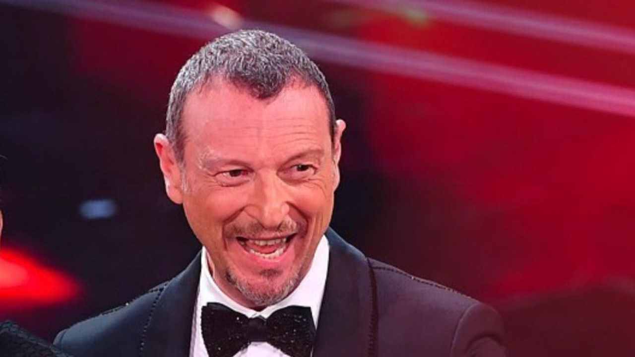 Amadeus conduttrice sanremo 2022-Political24