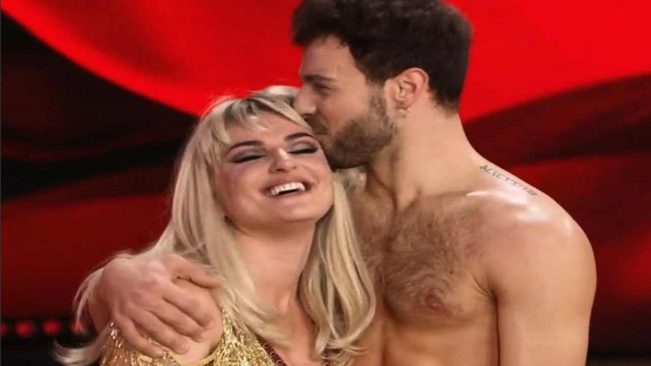 Arisa e Vito Coppola confessione-Political24