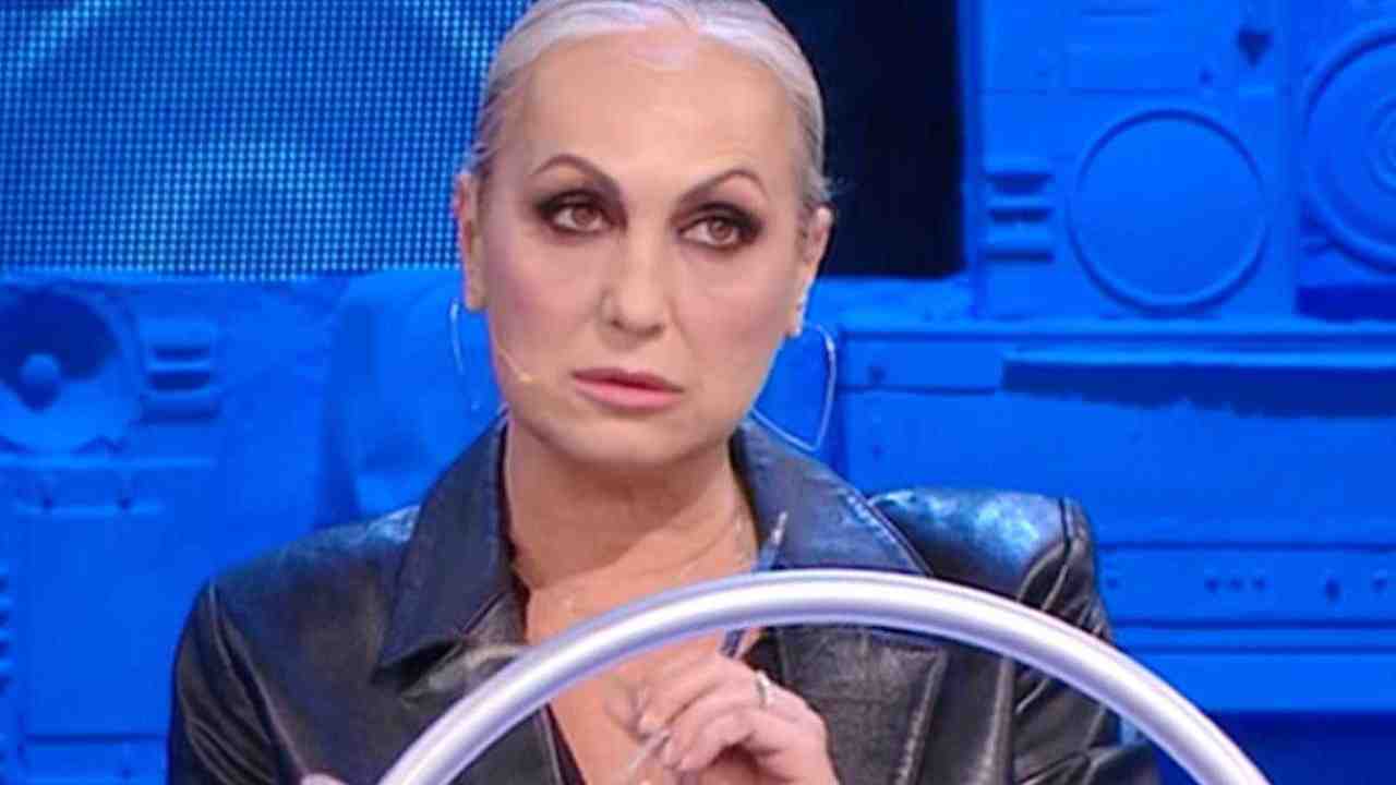 Alessandra Celentano scatto nozze-Political24