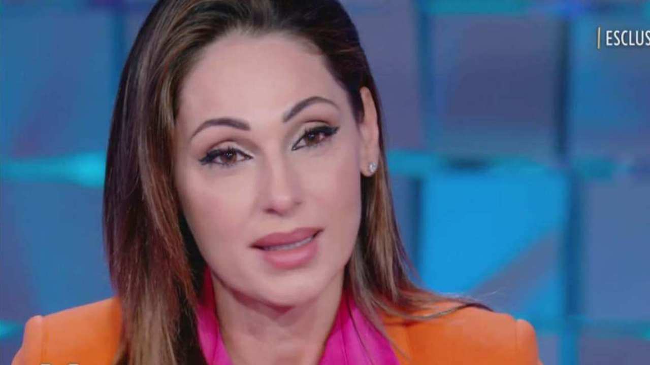 Anna Tatangelo: le parole sulle delusioni - Political24