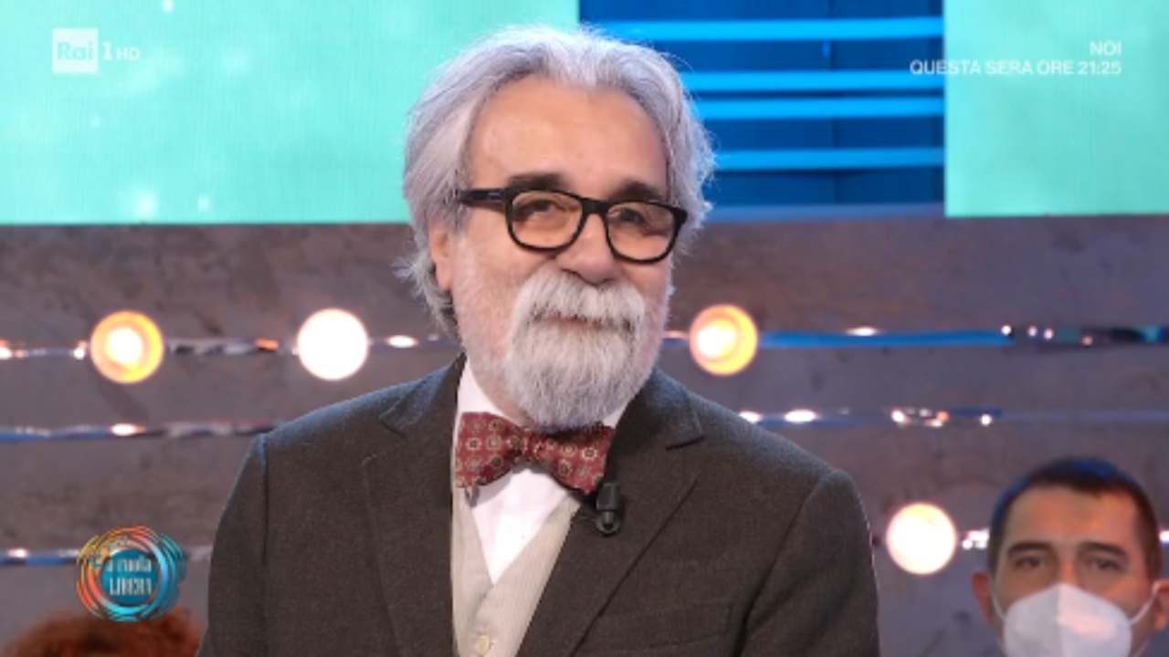 Beppe Vessicchio barba Political24