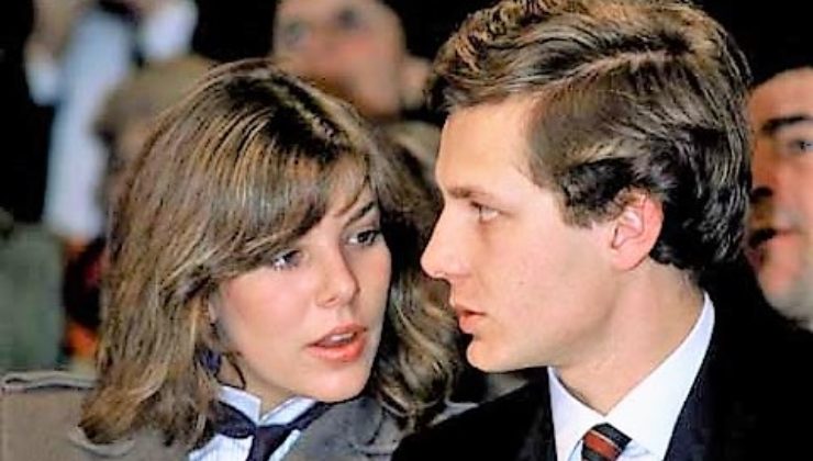 Carolina-di-Monaco-e-Stefano-Casiraghi-insieme-Political24.it