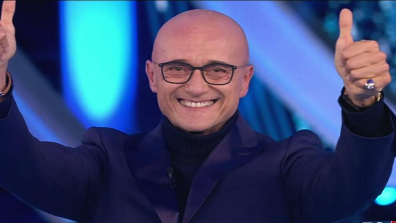 Gf Vip 7, Alfonso Signorini vuole lei nel cast - Political24 