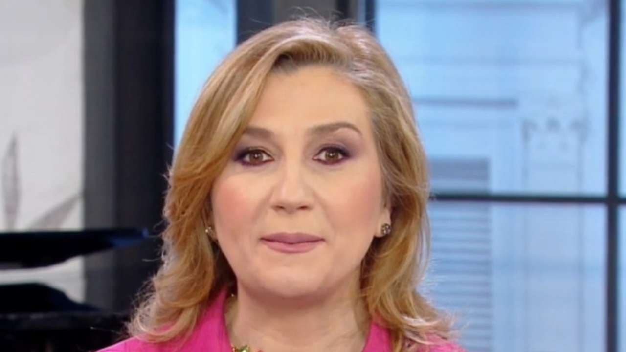 Serena Bortone criticata sui social - Political24 