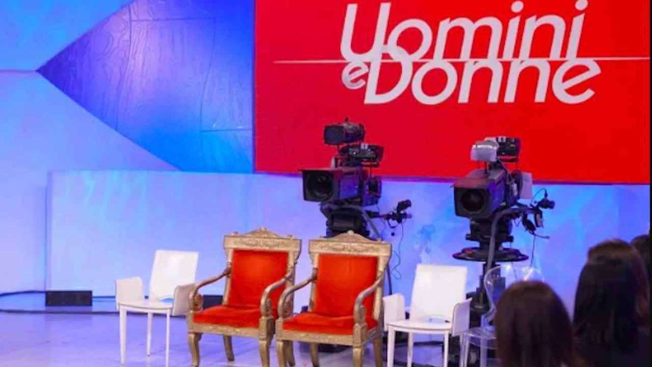 Uomini e Donne tronisti - 05072022 - political24