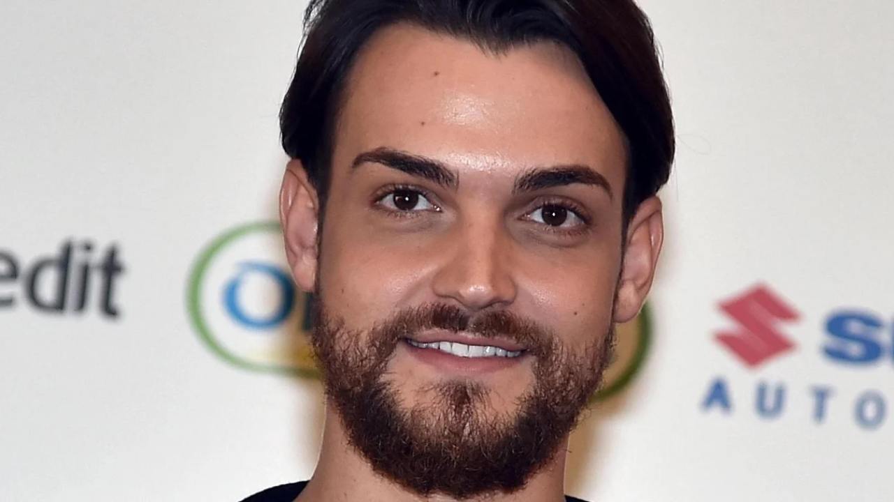 Valerio Scanu dedica laurea - 26072022 - political24