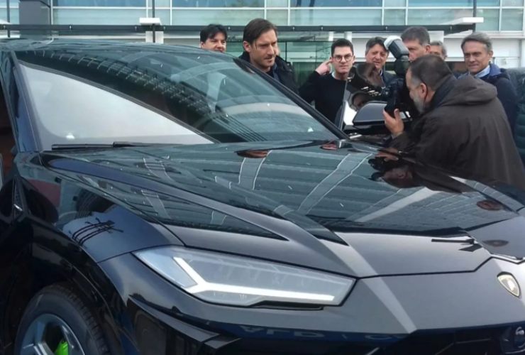 Totti Lamborghini Urus costo - 22082022 - political24