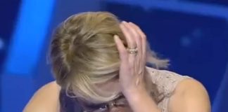 Marira De Filippi commossa