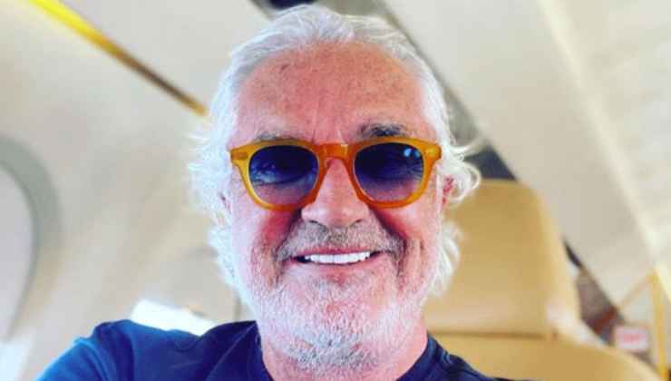 Flavio Briatore in treno viaggia comodo