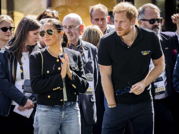 Harry e Meghan soli ed isolati